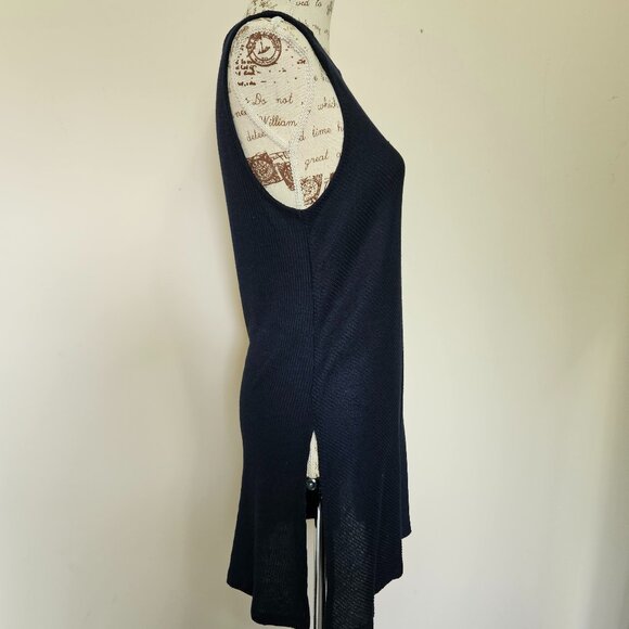 3/$25 Sleeveless Tunic - Picture 5 of 11